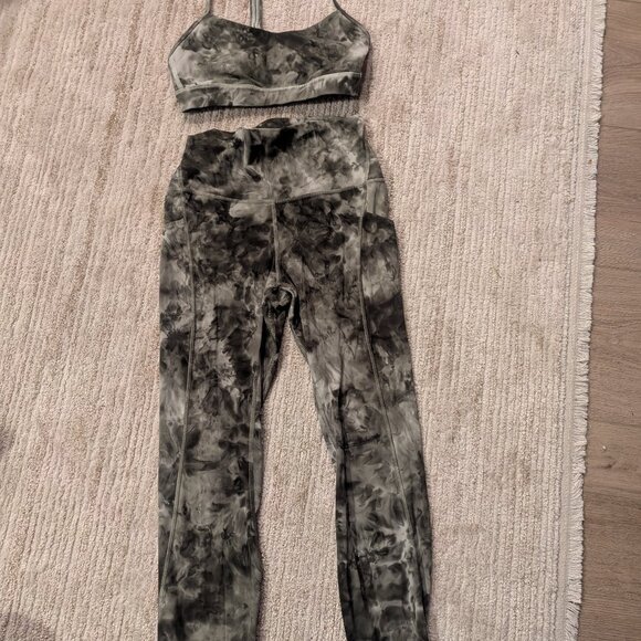 Lululemon Align Leggings with Pockets and Matching Sports Bra-  Sage Green/Olive - Picture 1 of 6